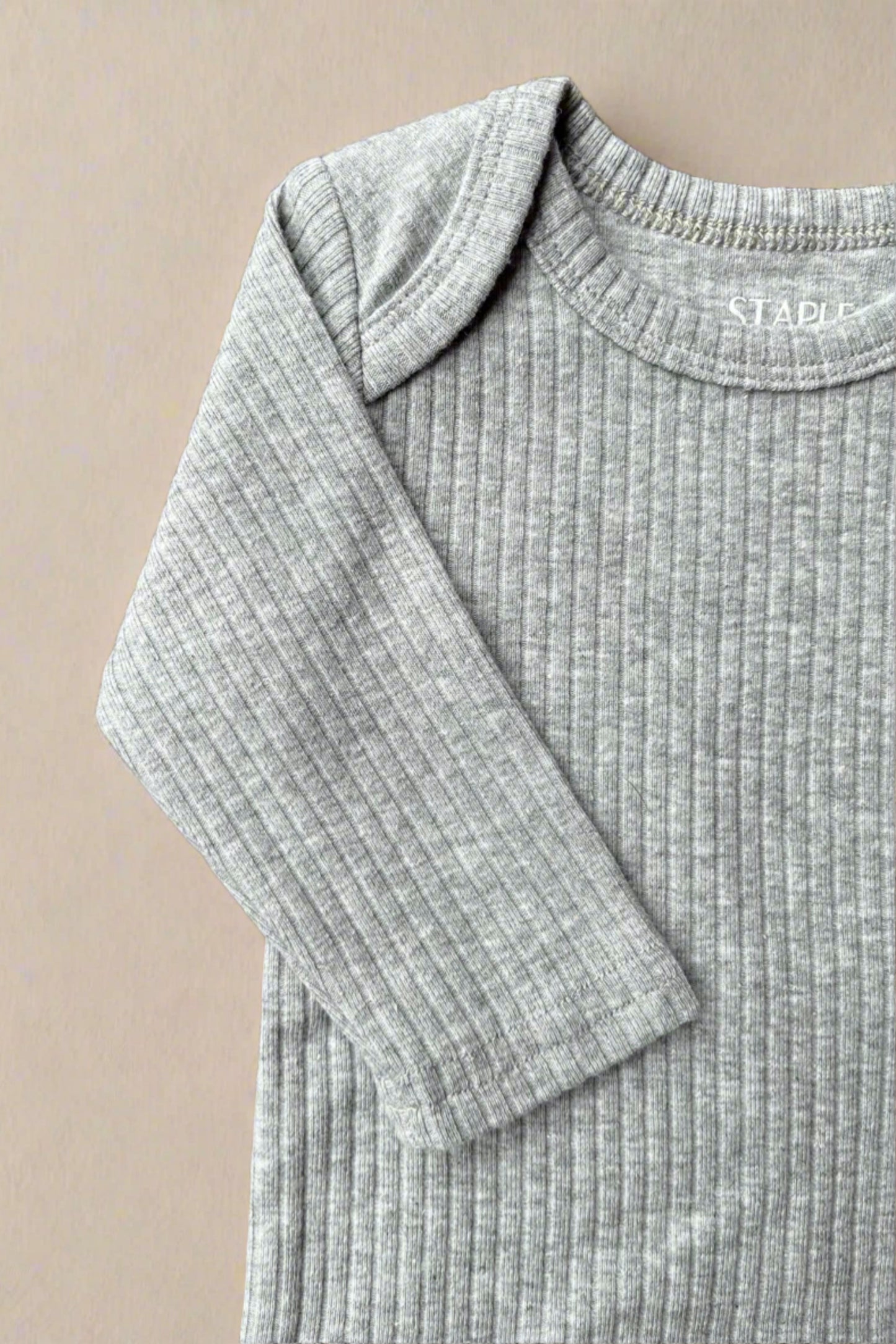Organic Cotton Ribbed Long Sleeve Bodysuit - Pebble