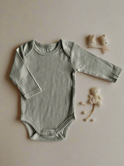 Organic Cotton Ribbed Long Sleeve Bodysuit - Pear