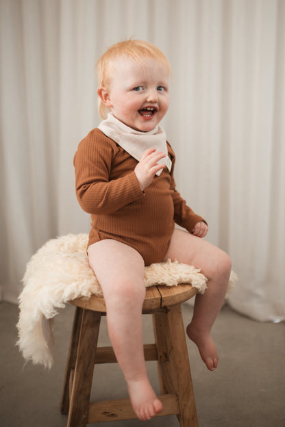 Organic Cotton Muslin Bib - Oat