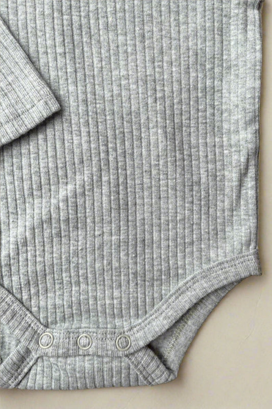 Organic Cotton Ribbed Long Sleeve Bodysuit - Pebble