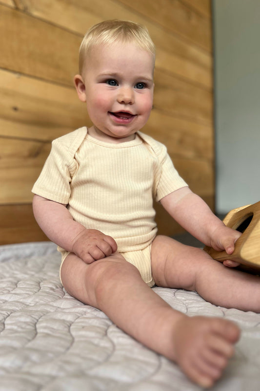 Organic Cotton Ribbed Short Sleeve Bodysuit - Buttermilk